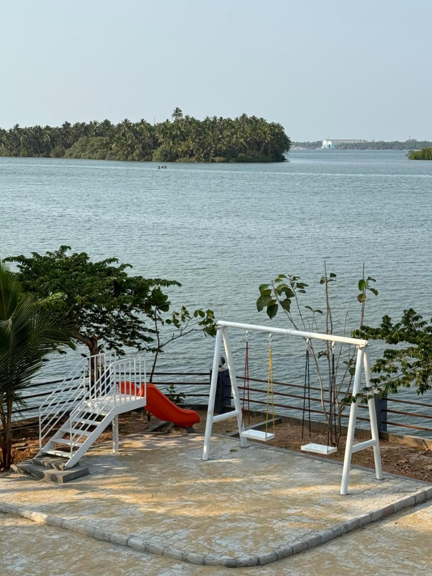 The Backwater Homestay 乌杜皮 外观 照片